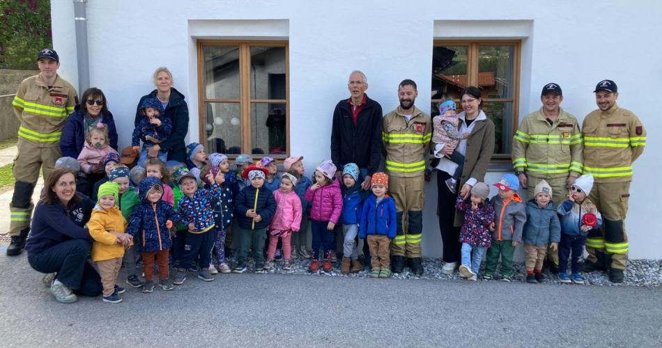 Besuch der Feuerwehr Mieders